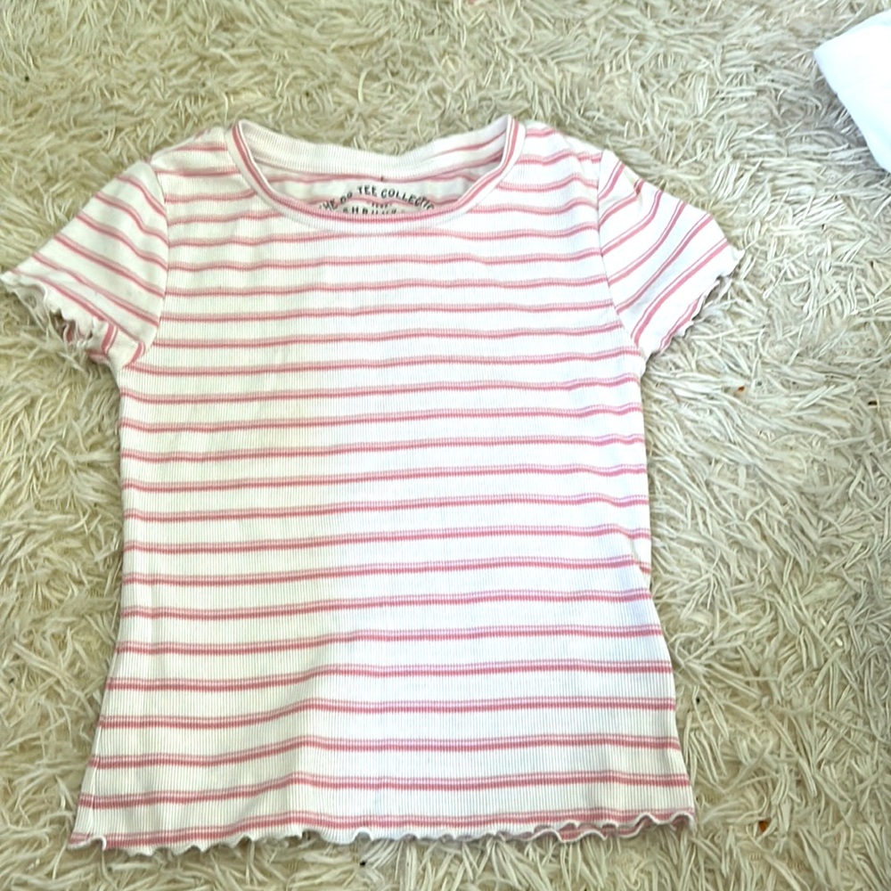 Aeropostale shirt in pink and white
